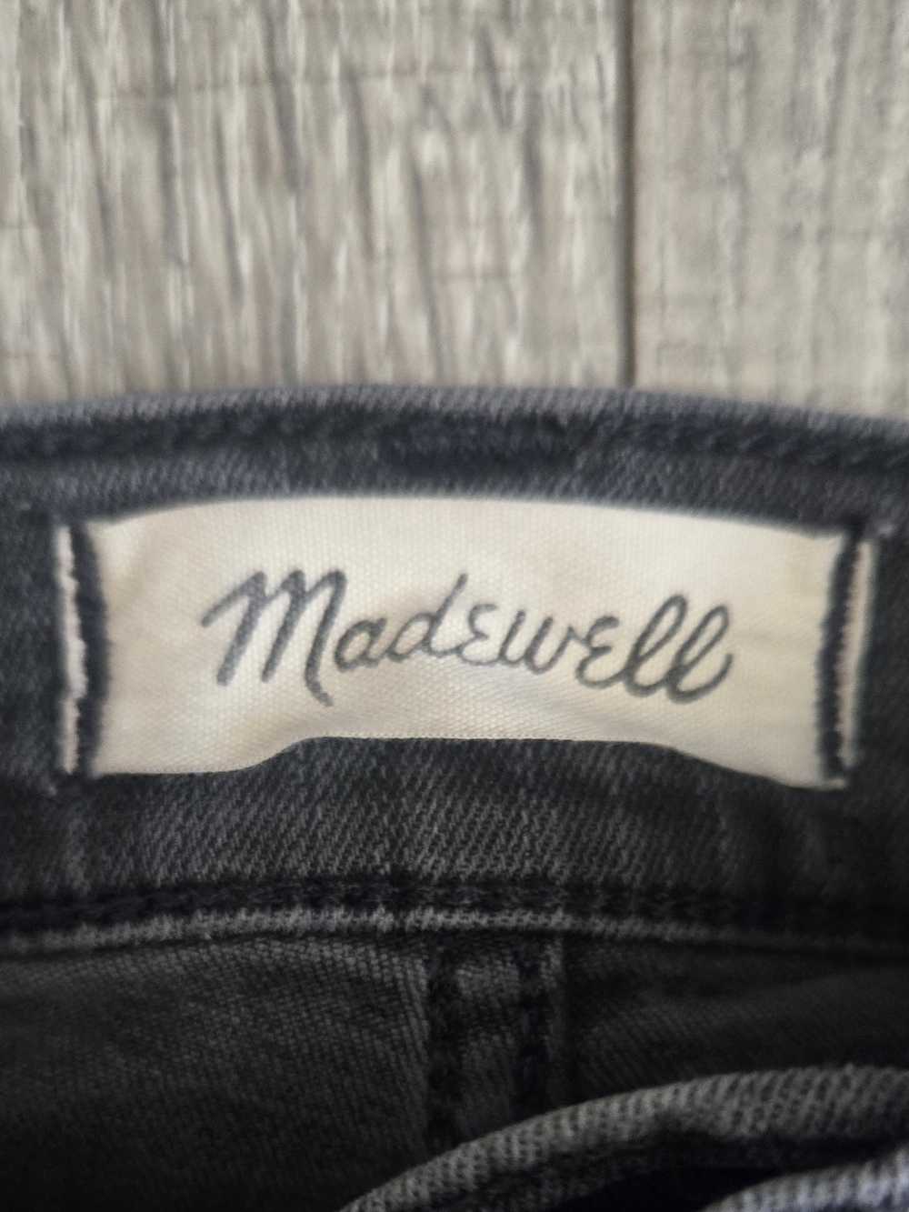 Madewell Black High-Rise Skinny Jeans with Raw Hem - Picture 4 of 8